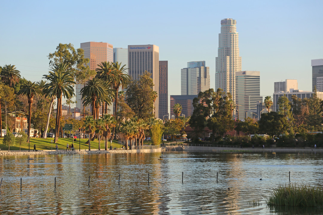 Bungalows in Los Angeles, CA - Building Photo