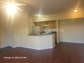 6071 Westgate Dr in Orlando, FL - Foto de edificio - Building Photo