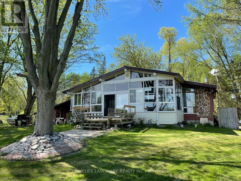 1115 Islandview Dr in Otonabee-south Monaghan, ON - Building Photo