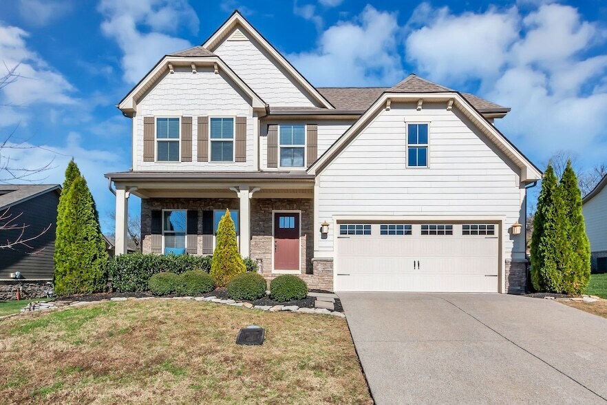 6930 Wellsford Ln in College Grove, TN - Building Photo