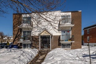 2235 Vallières Rue in Laval, QC - Building Photo