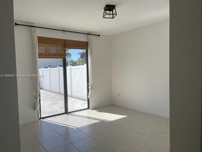 3380 W 108th St in Hialeah, FL - Building Photo - Building Photo