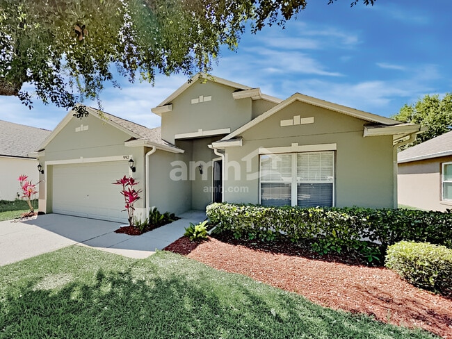 property at 992 Stanvoy St
