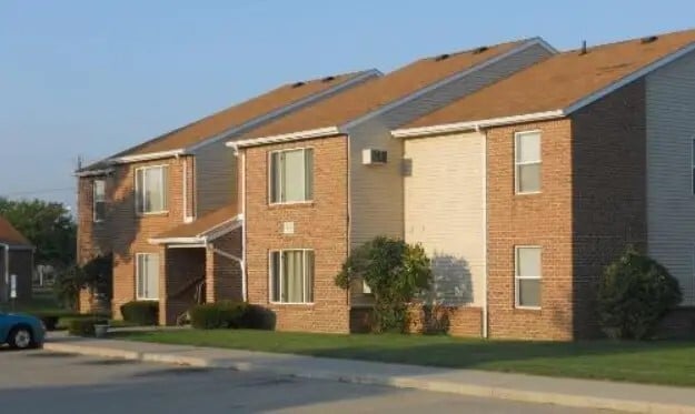 980 Meadow Ln in Kenton, OH - Building Photo - Building Photo
