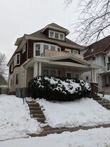 2957 N Frederick Ave, Unit lower flat in Milwaukee, WI - Building Photo