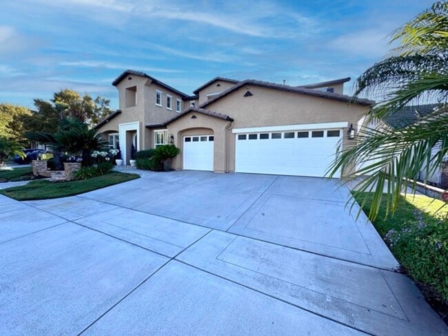 43799 Vía Cavalo in Temecula, CA - Building Photo - Building Photo