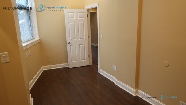 1357 N Ashland Ave, Unit 3A in Chicago, IL - Foto de edificio - Building Photo