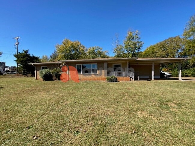 property at 2217 Hickory Valley Rd