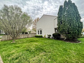 5432 Braddock Ridge Dr in Centreville, VA - Building Photo - Building Photo