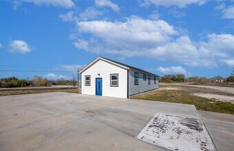 147 Western Lake Dr in Weatherford, TX - Building Photo - Building Photo