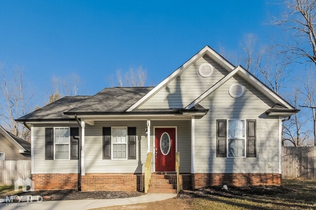 property at 524 Pleasant Ave