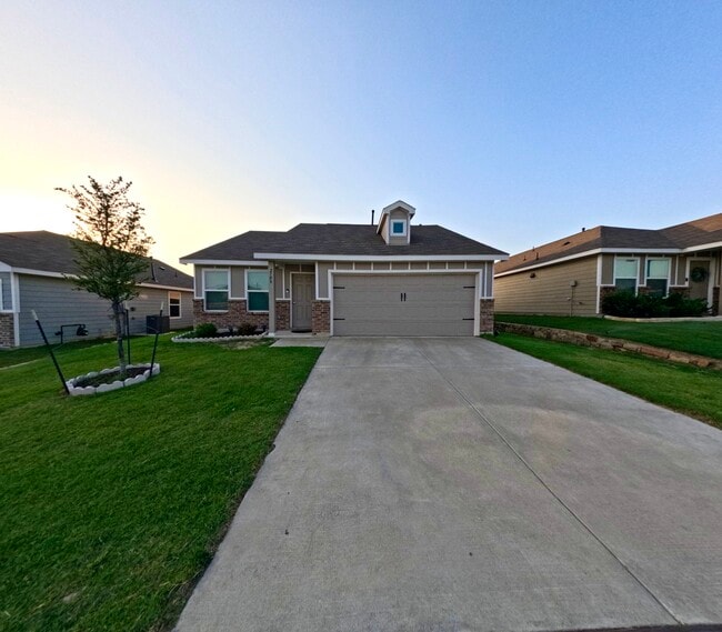 property at 2708 Starwater Dr