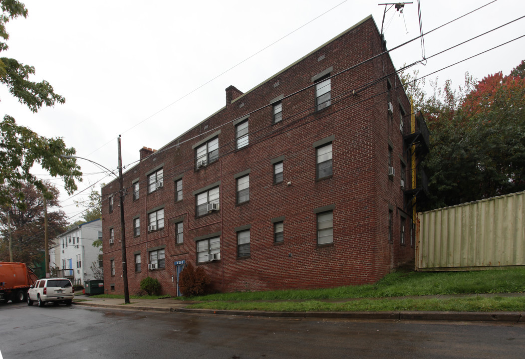 4203 Edson Pl NE in Washington, DC - Building Photo