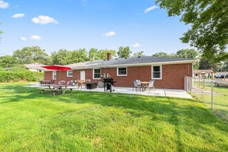 8254 Mary Ann Ave in Shelby Township, MI - Building Photo - Building Photo