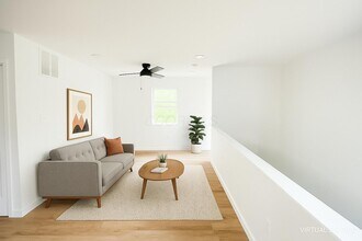 1460 Hamlet St in Columbus, OH - Foto de edificio - Building Photo