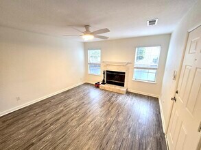 408 Sea Pointe Ct in Virginia Beach, VA - Building Photo - Building Photo