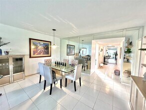 2900 N Palm Aire Dr in Pompano Beach, FL - Foto de edificio - Building Photo