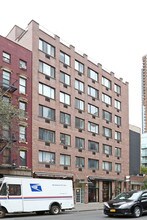 614-626 Tenth Ave in New York, NY - Foto de edificio - Building Photo