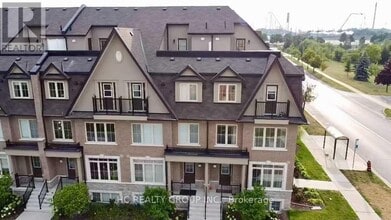 181 Parktree Dr in Vaughan, ON - Building Photo - Building Photo