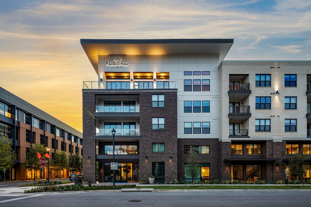 AMLI North Park in Austin, TX - Foto de edificio