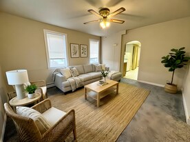 220 Hill St in Bainbridge, PA - Building Photo