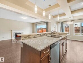 1427-1161 161 St SW in Edmonton, AB - Building Photo - Building Photo