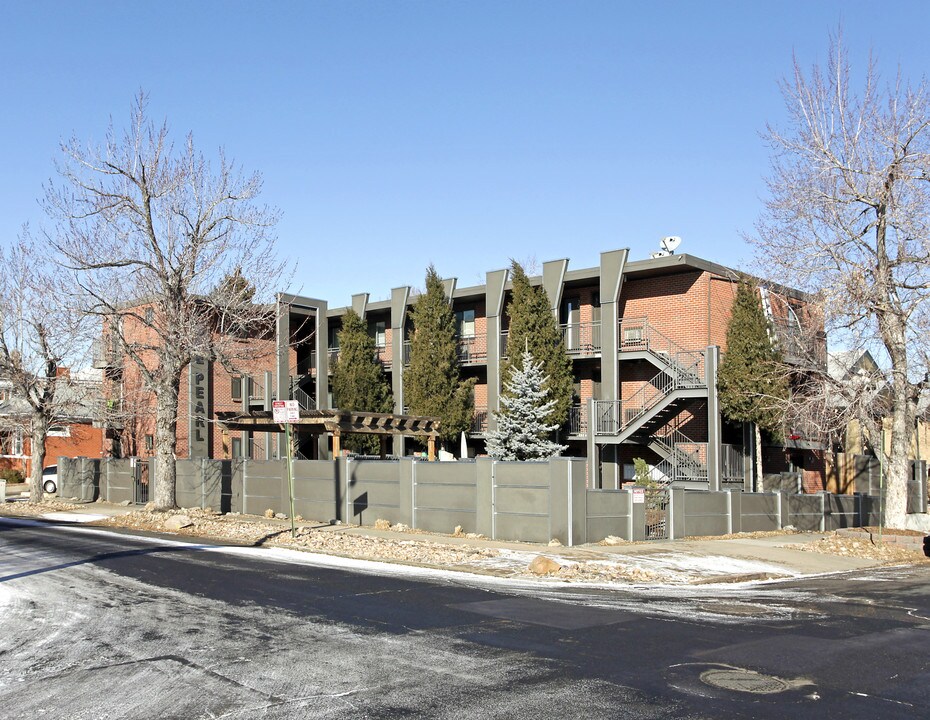 One Pearl Street Condominiums in Denver, CO - Building Photo