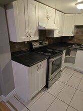 Royal Palace Apartments in Toronto, ON - Building Photo - Building Photo