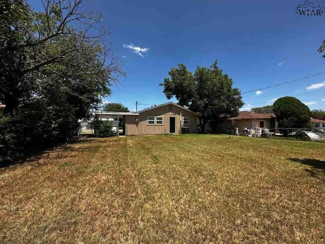 1605 Avalon Pl in Wichita Falls, TX - Building Photo - Building Photo
