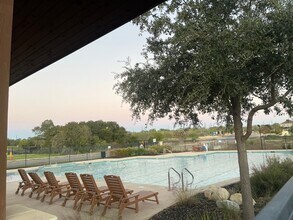 2038 Rhesus Vw in San Antonio, TX - Foto de edificio - Building Photo