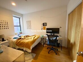 64 Louis Prang St, Unit 3 in Boston, MA - Foto de edificio - Building Photo