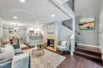 355 Half Moon Ln in Daly City, CA - Building Photo - Building Photo