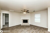 12701 Carpenter Ln in Rhome, TX - Foto de edificio - Building Photo