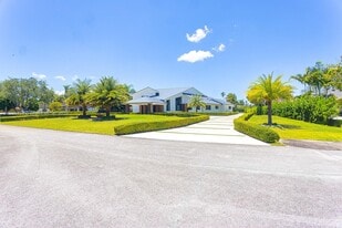 10506 SW 89th Pl in Miami, FL - Building Photo