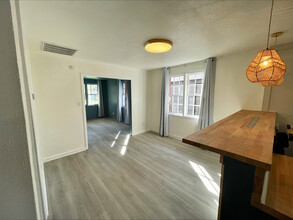 822 W 47th St in Savannah, GA - Foto de edificio - Building Photo