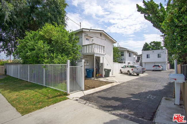 2702 Potrero Ave in South El Monte, CA - Building Photo - Building Photo
