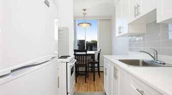 3675 W 7th Ave in Vancouver, BC - Building Photo