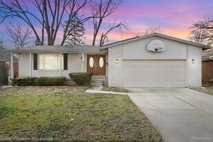 14377 Cranston St in Livonia, MI - Building Photo
