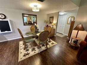 6116 43rd St W in Bradenton, FL - Building Photo - Building Photo