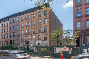 84 1st Pl in Brooklyn, NY - Building Photo