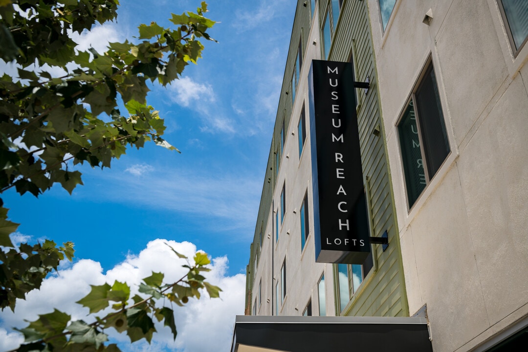 Museum Reach Lofts in San Antonio, TX - Building Photo