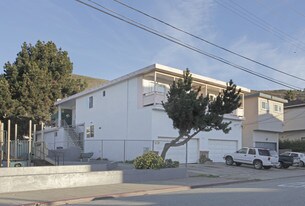 141 Gardiner Ave in South San Francisco, CA - Building Photo
