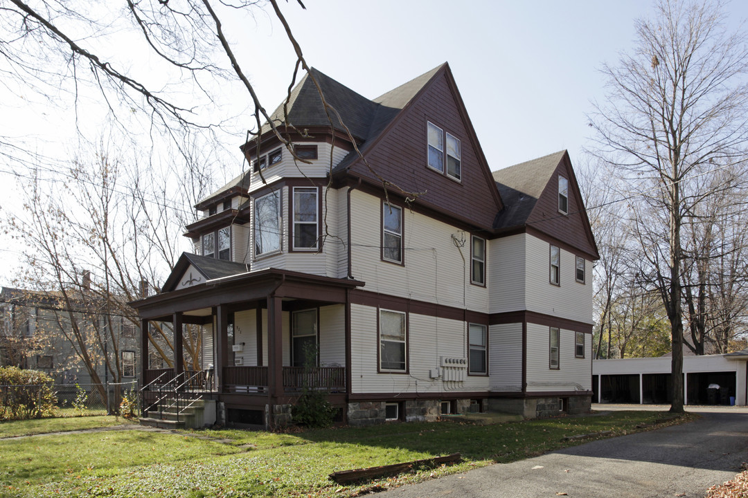 922 S Park Pl in Kalamazoo, MI - Foto de edificio