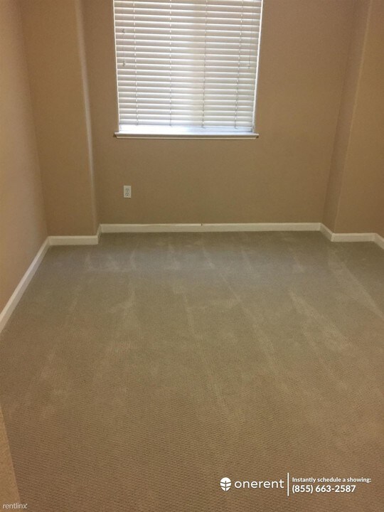 73 Parc Pl Dr in Milpitas, CA - Building Photo