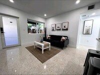 2831 SW 27th Terrace photo'