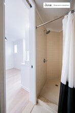 Room in Shared 4 bed/4 bath home in Brooklyn, NY - Building Photo - Building Photo