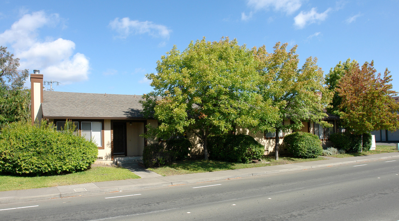 6601-6603 Montecito Blvd in Santa Rosa, CA - Building Photo