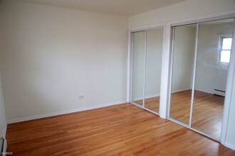 4416 N Harding Ave-Unit -Apt 8 in Chicago, IL - Building Photo - Building Photo