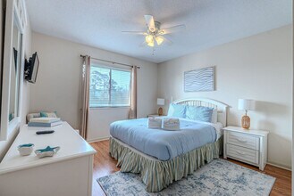 40 Folly Field Rd, Unit SI FL3-ID1504777P in Hilton Head Island, SC - Building Photo - Building Photo