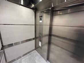 7608 NW 18th St in Margate, FL - Building Photo - Building Photo